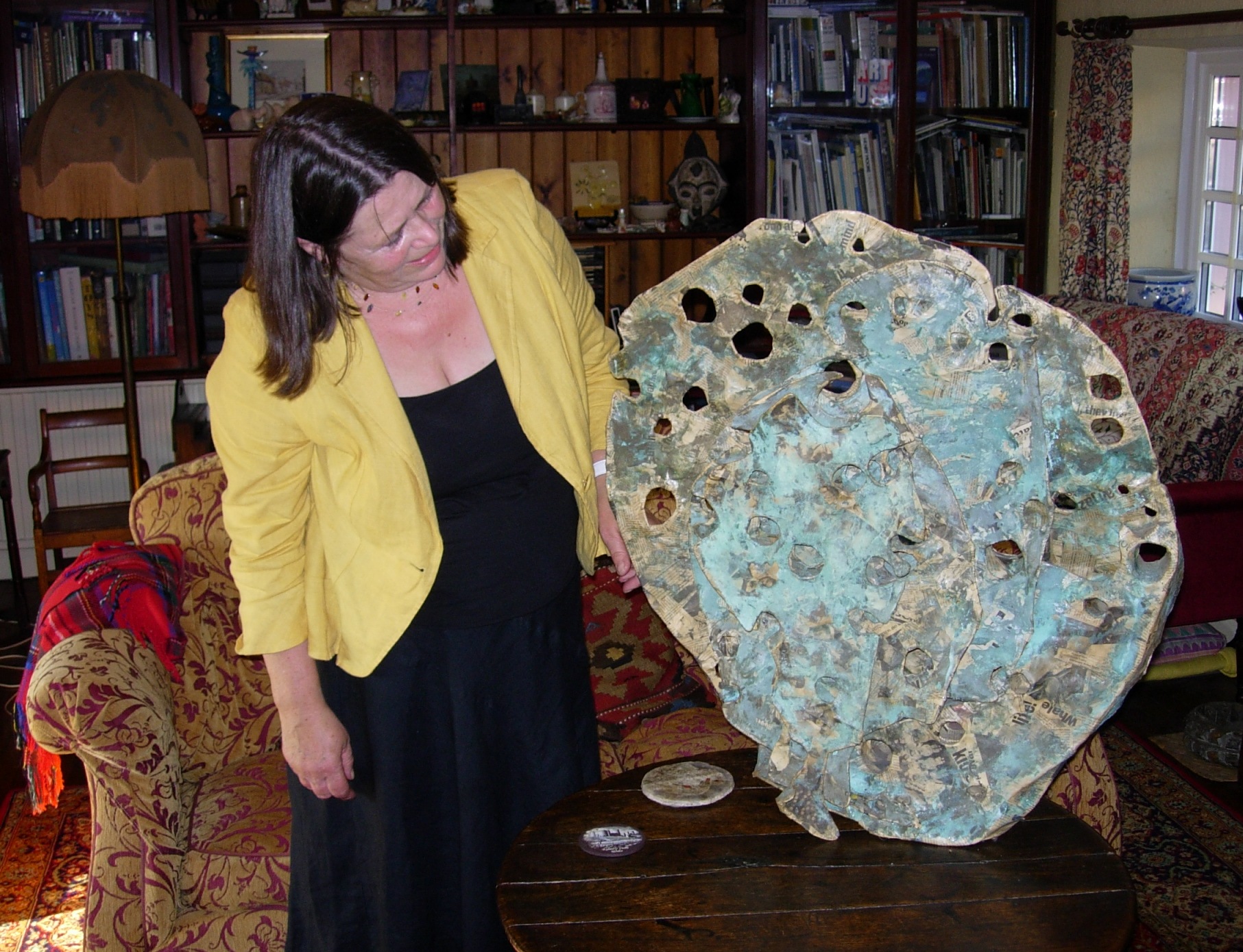 Lynne Bebb with one of her sculptures, Mynydd y Garreg, Kidwelly, 7 September 2007