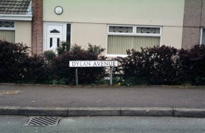 'After Dylan: Dylan Avenue, Beddau' photograph (18 May 2005)