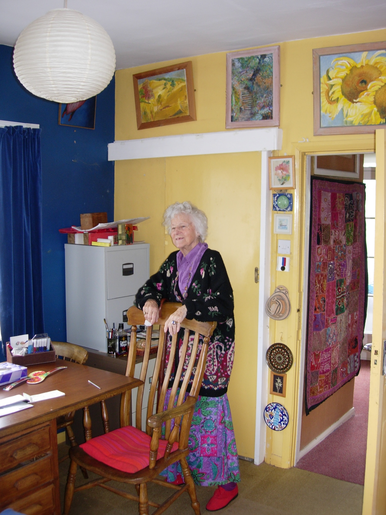 Dora Hurst with her pictures, Penarth, 13 August 2007